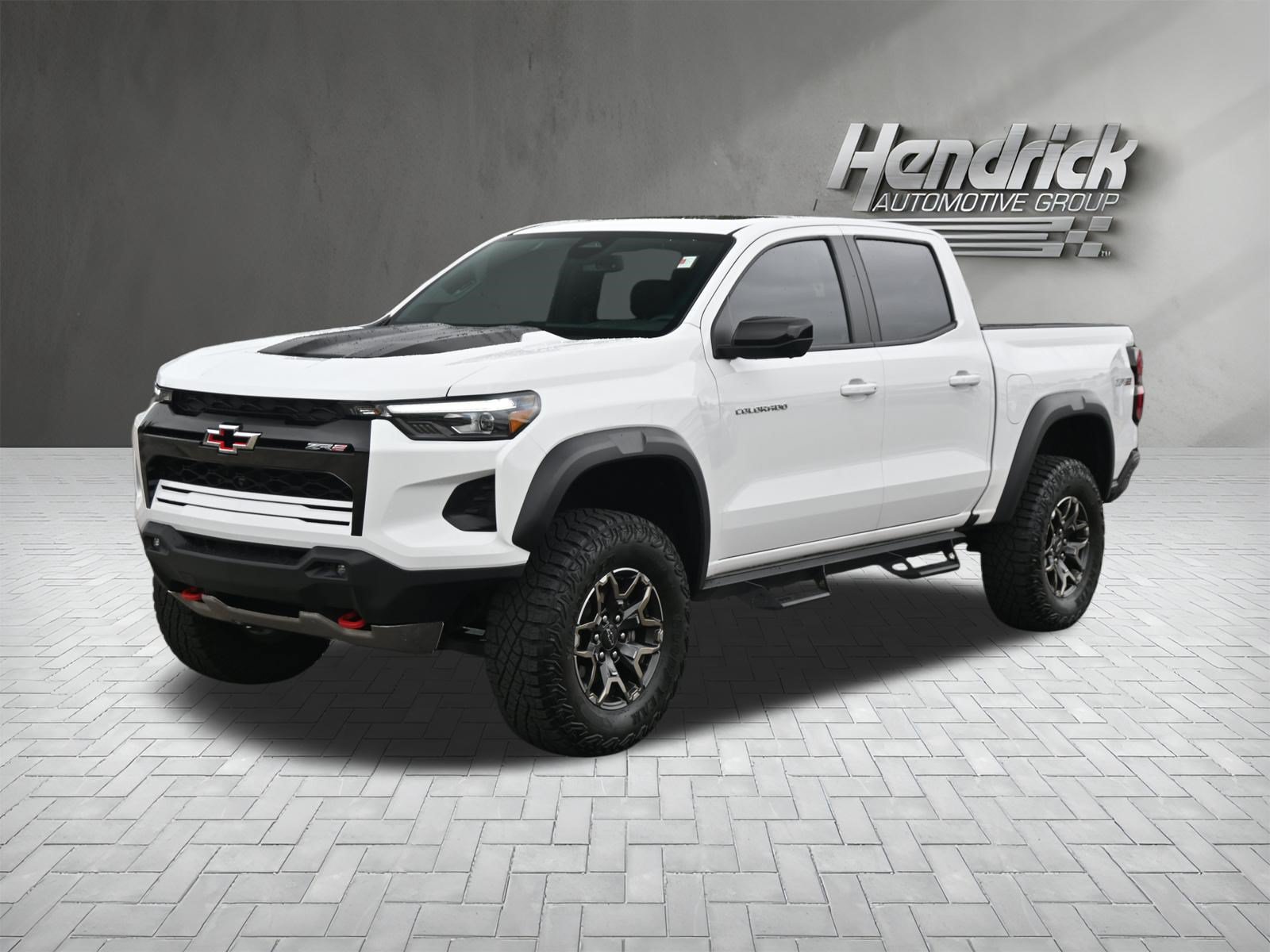 Used 2024 Chevrolet Colorado ZR2 w/ ZR2 Convenience Package III AWD/4WD image 5