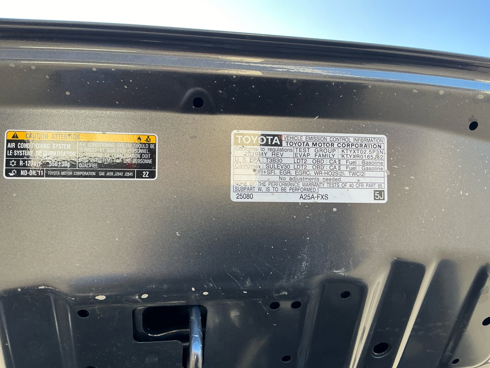 Used 2019 Toyota RAV4 Limited image 25