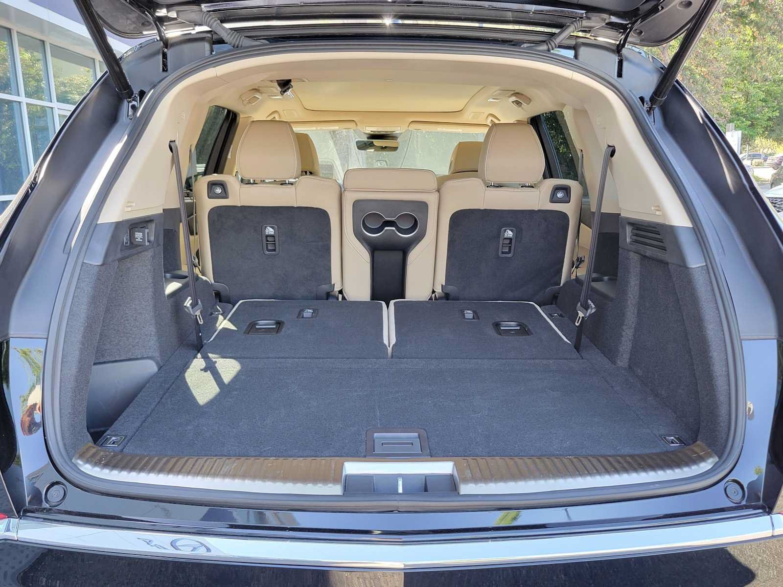 Certified 2025 Acura MDX SH-AWD w/ Advance Package image 16