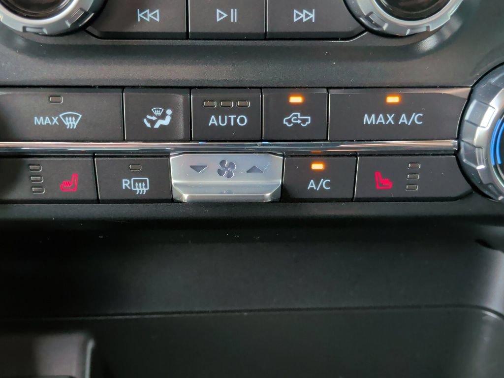 Used 2022 Ford F150 XLT w/ Equipment Group 302A High AWD/4WD image 26