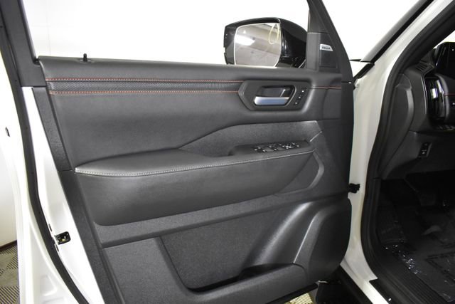 New 2026 Nissan Armada PRO-4X w/ Captain's Chari Seat Package AWD/4WD image 7