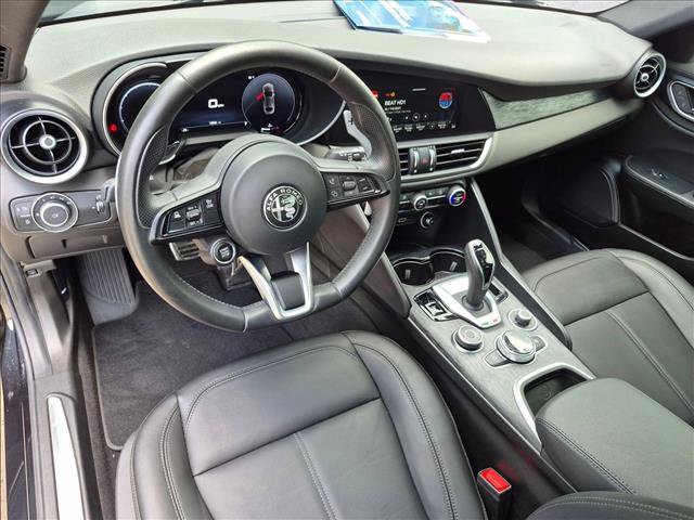 Used 2024 Alfa Romeo Giulia Sprint RWD image 10