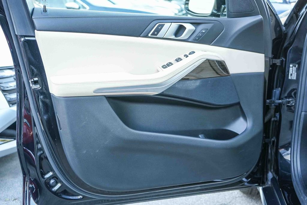 Used 2019 BMW X5 xDrive40i w/ Convenience Package image 22