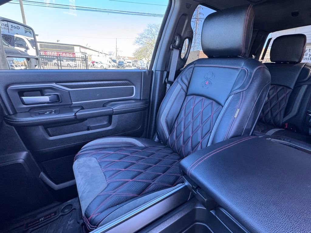 Used 2025 RAM 2500 Big Horn AWD/4WD image 15