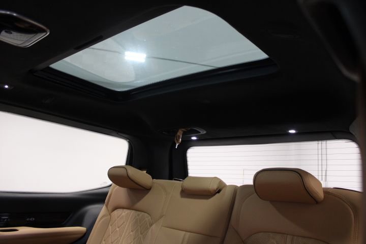 Used 2022 Jeep Grand Wagoneer Series III image 48