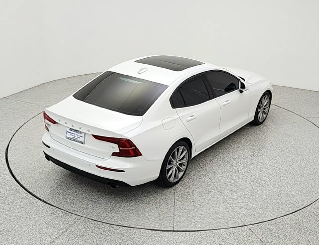 Used 2020 Volvo S60 T5 Momentum FWD image 17