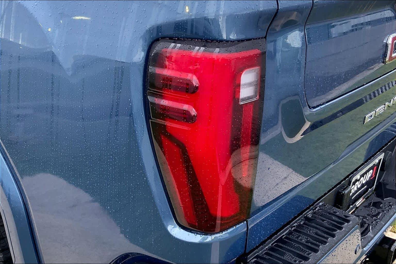 New 2026 GMC Sierra 2500 Denali w/ Denali Reserve Package AWD/4WD image 14