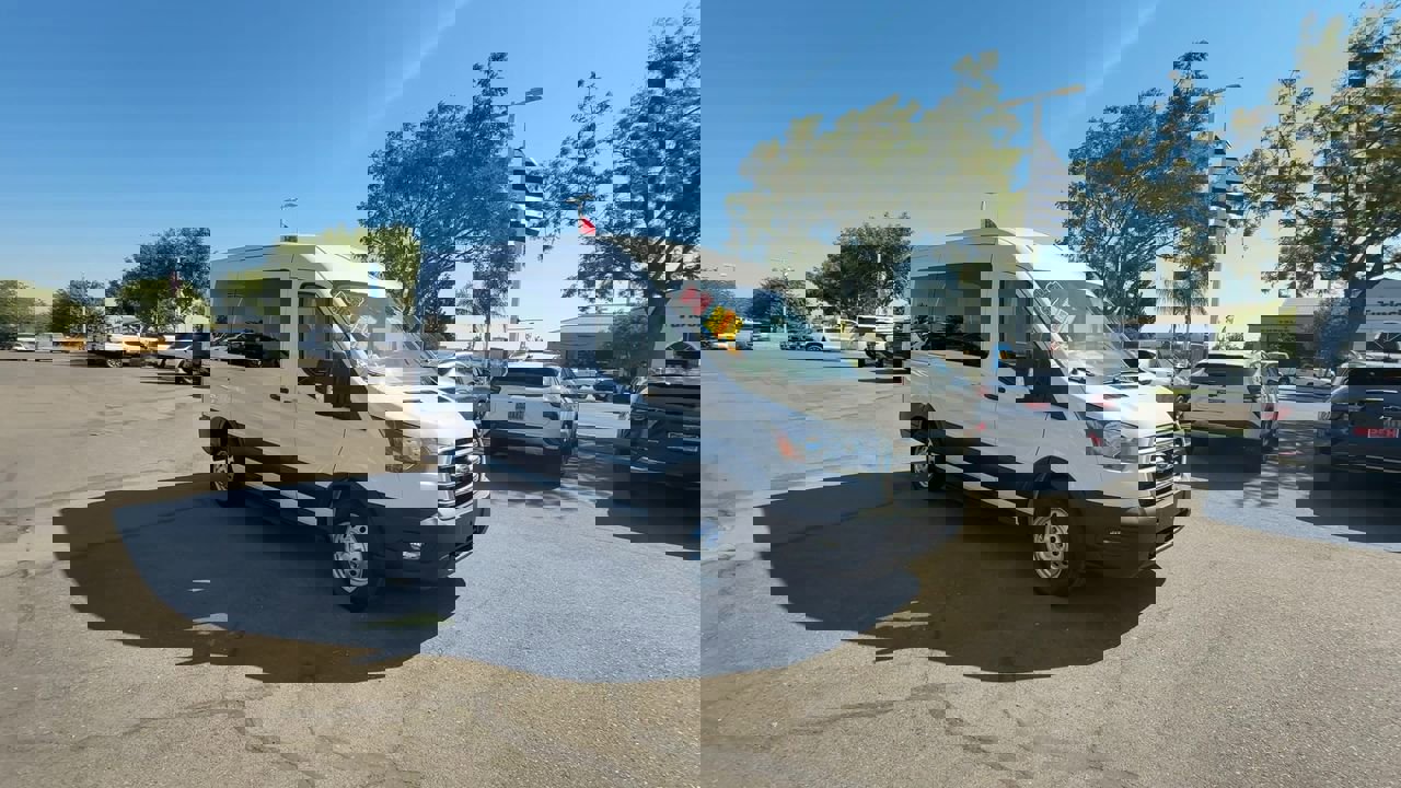 Used 2020 Ford Transit 150 XL image 1