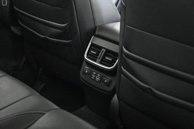 Used 2023 Subaru Outback Limited image 18