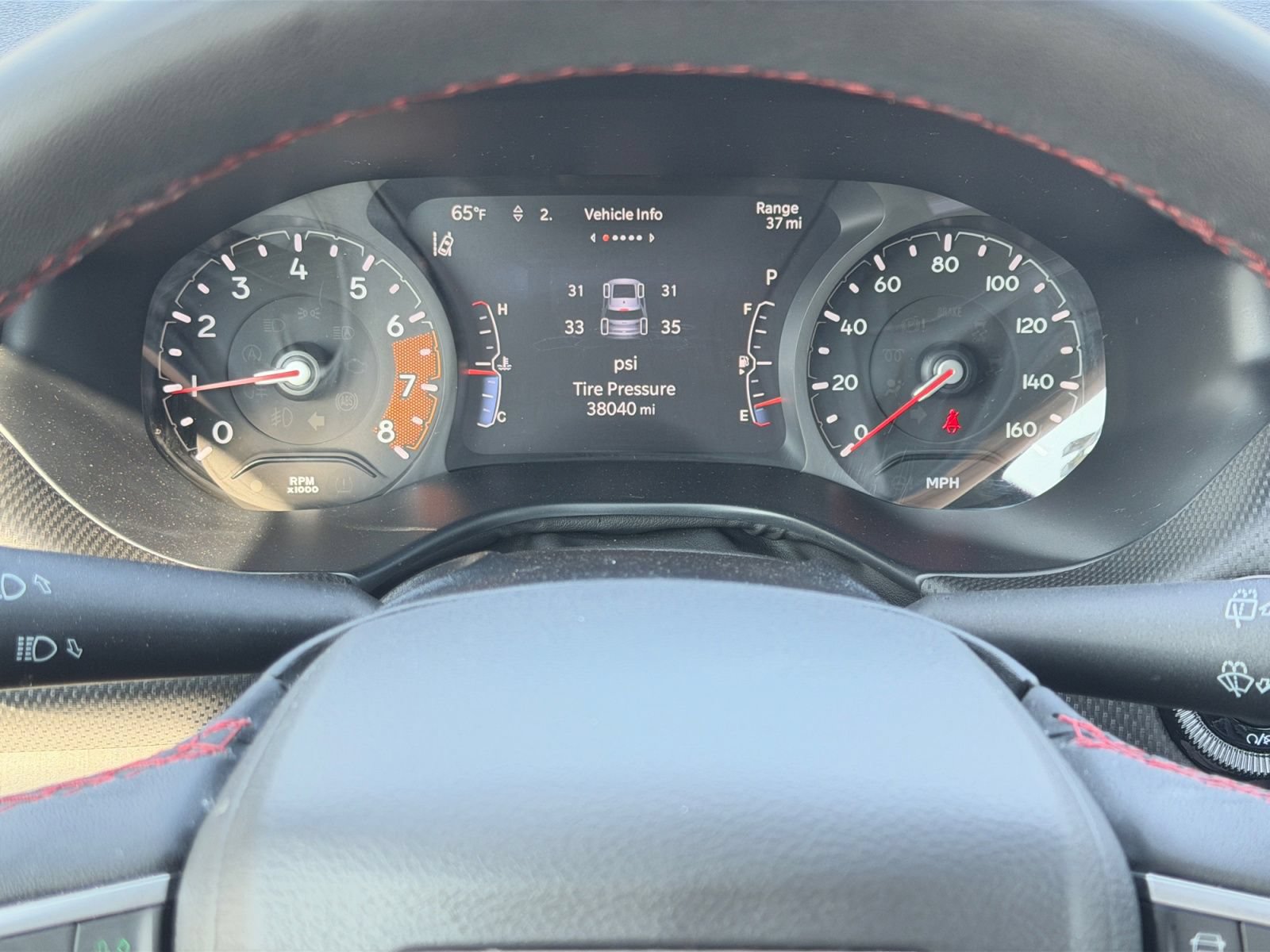 Used 2025 Jeep Compass Trailhawk AWD/4WD image 33