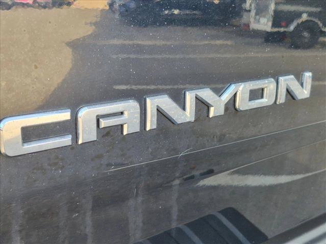 Used 2017 GMC Canyon Denali AWD/4WD image 9