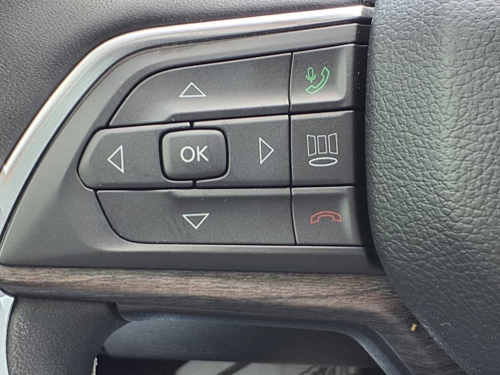 Used 2024 Jeep Grand Cherokee Limited w/ Black Appearance Package image 19