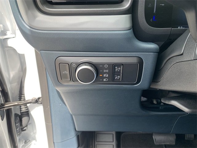 New 2025 Ford Maverick XL w/ Equipment Group 102A image 29