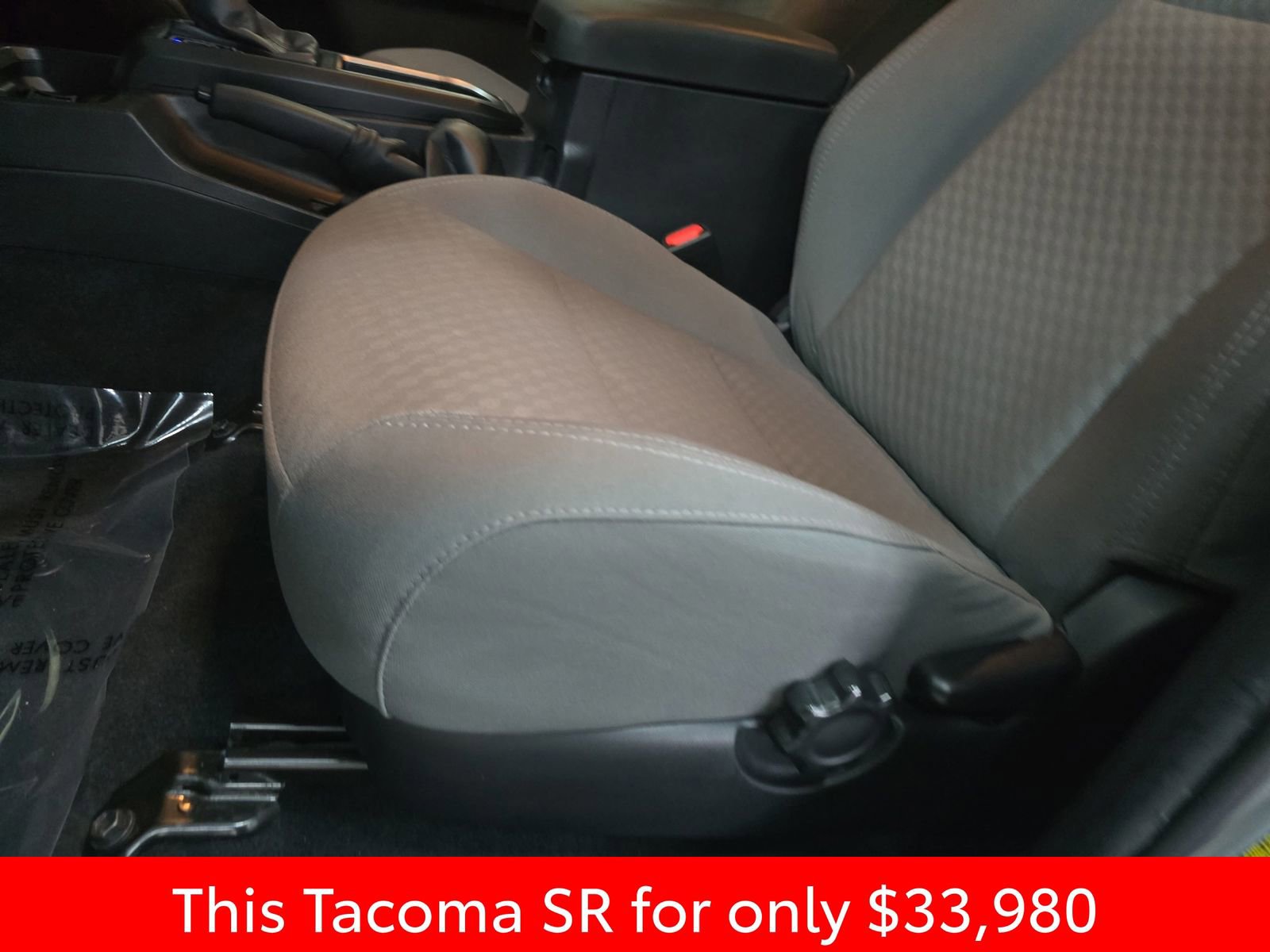 Used 2022 Toyota Tacoma SR image 35
