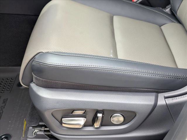 New 2025 Lexus LX 700h Overtrail image 4