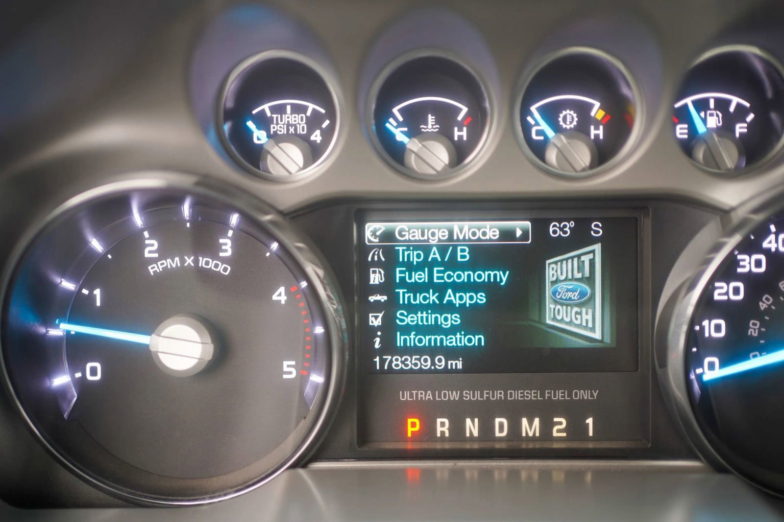 Used 2015 Ford F350 XLT w/ XLT Premium Package AWD/4WD image 19