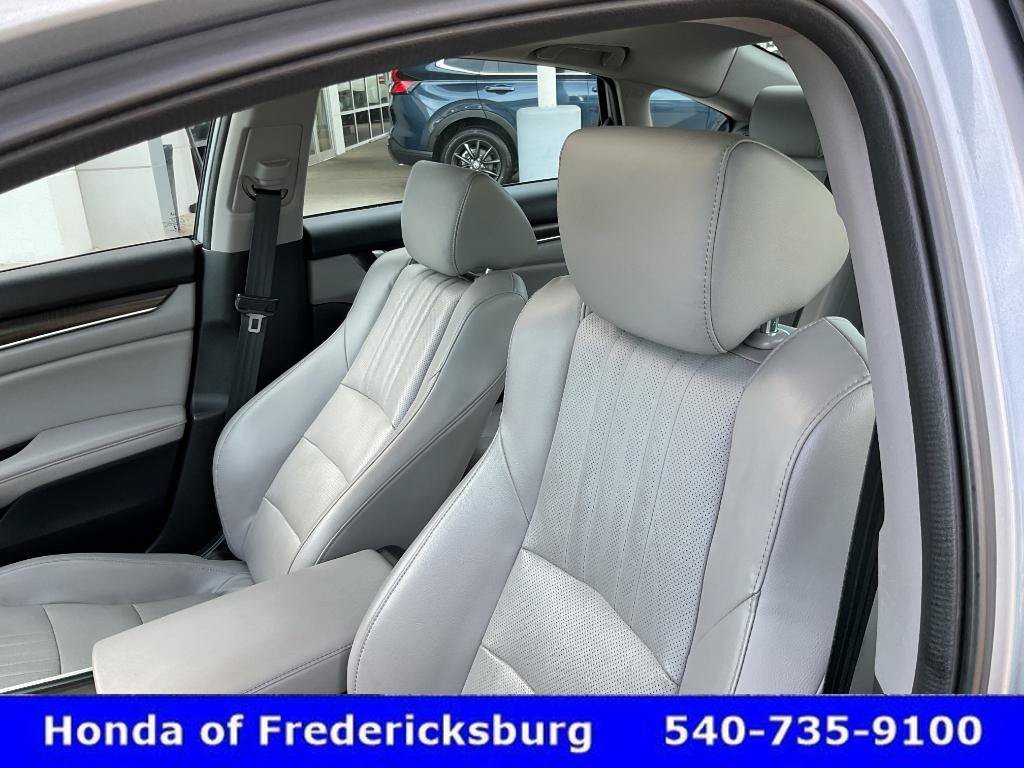 Used 2018 Honda Accord Touring image 28