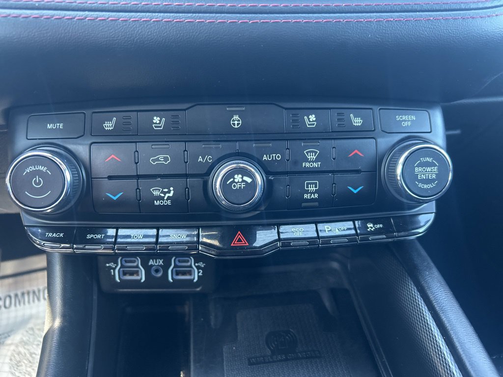 Used 2021 Dodge Durango R/T w/ Tow 'N Go Package AWD/4WD image 16