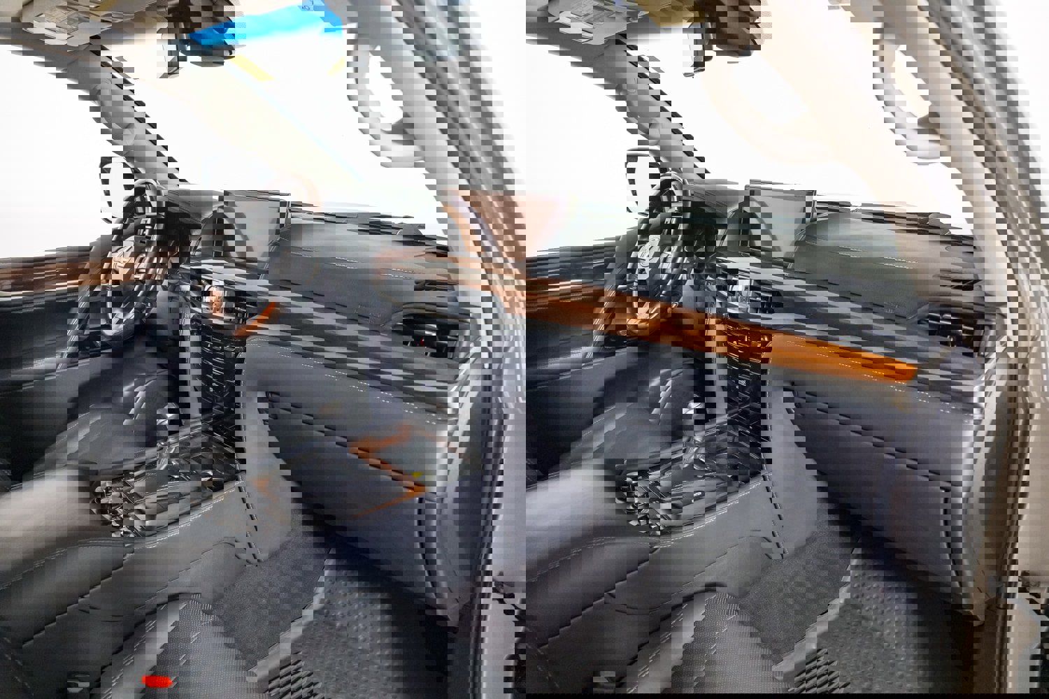 Used 2020 Lexus LX 570 4WD w/ Luxury Package image 27