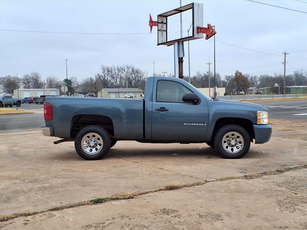 Used 2008 Chevrolet Silverado 1500 W/T w/ LS Package image 2