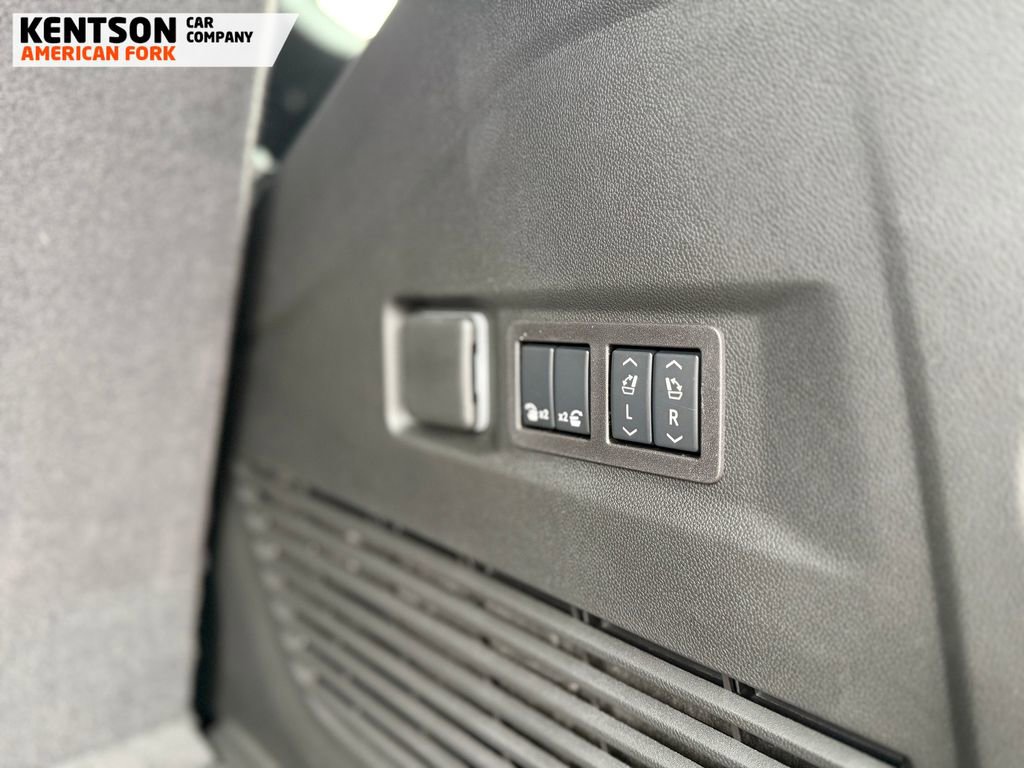 Used 2026 GMC Yukon Elevation image 46