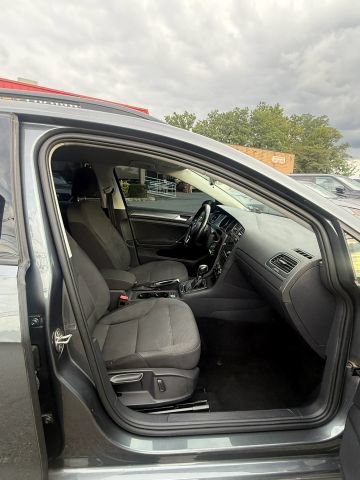Used 2019 Volkswagen Golf SE FWD image 10