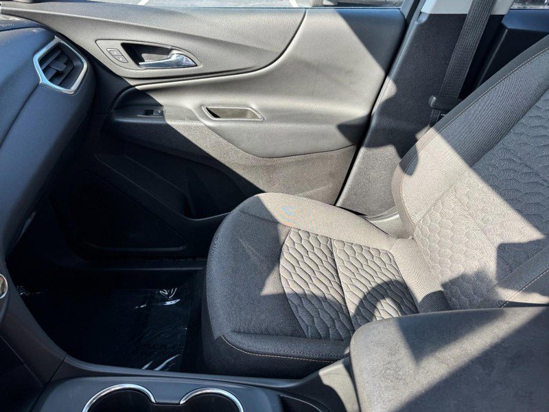 Used 2018 Chevrolet Equinox LT FWD image 13