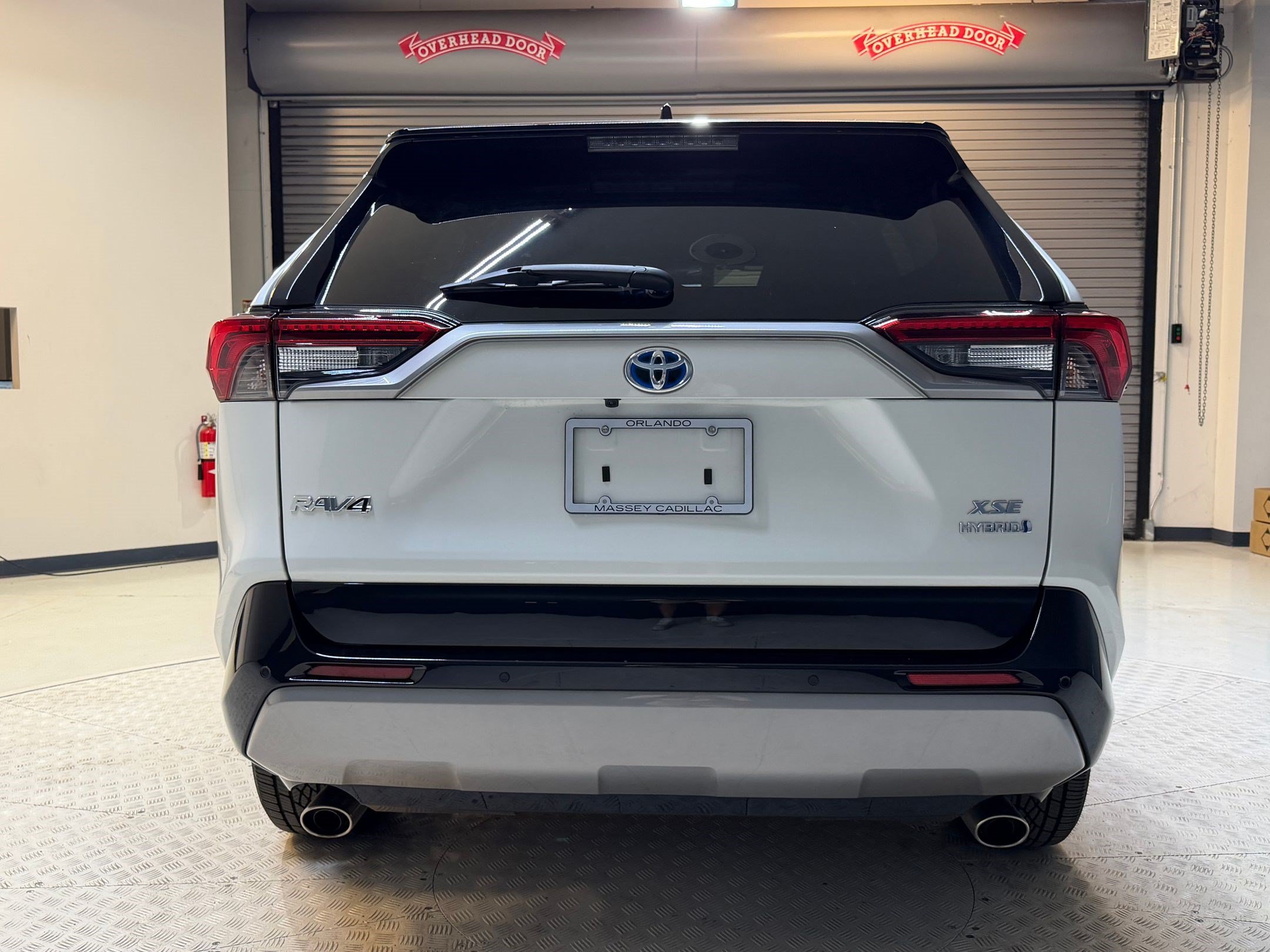 Used 2022 Toyota RAV4 XSE AWD/4WD image 10