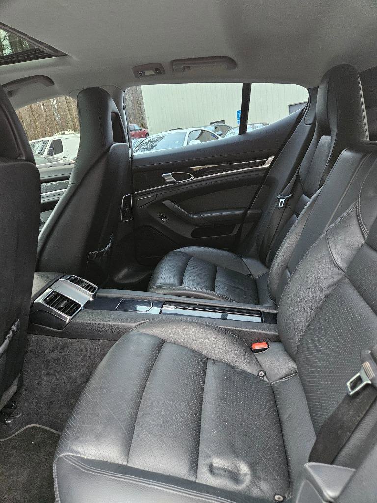 Used 2012 Porsche Panamera 4 image 22