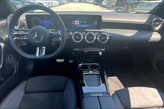 New 2025 Mercedes-Benz CLA 250 image 4
