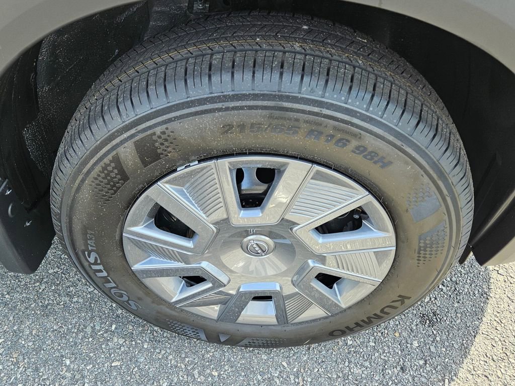 New 2026 Nissan Kicks S image 14