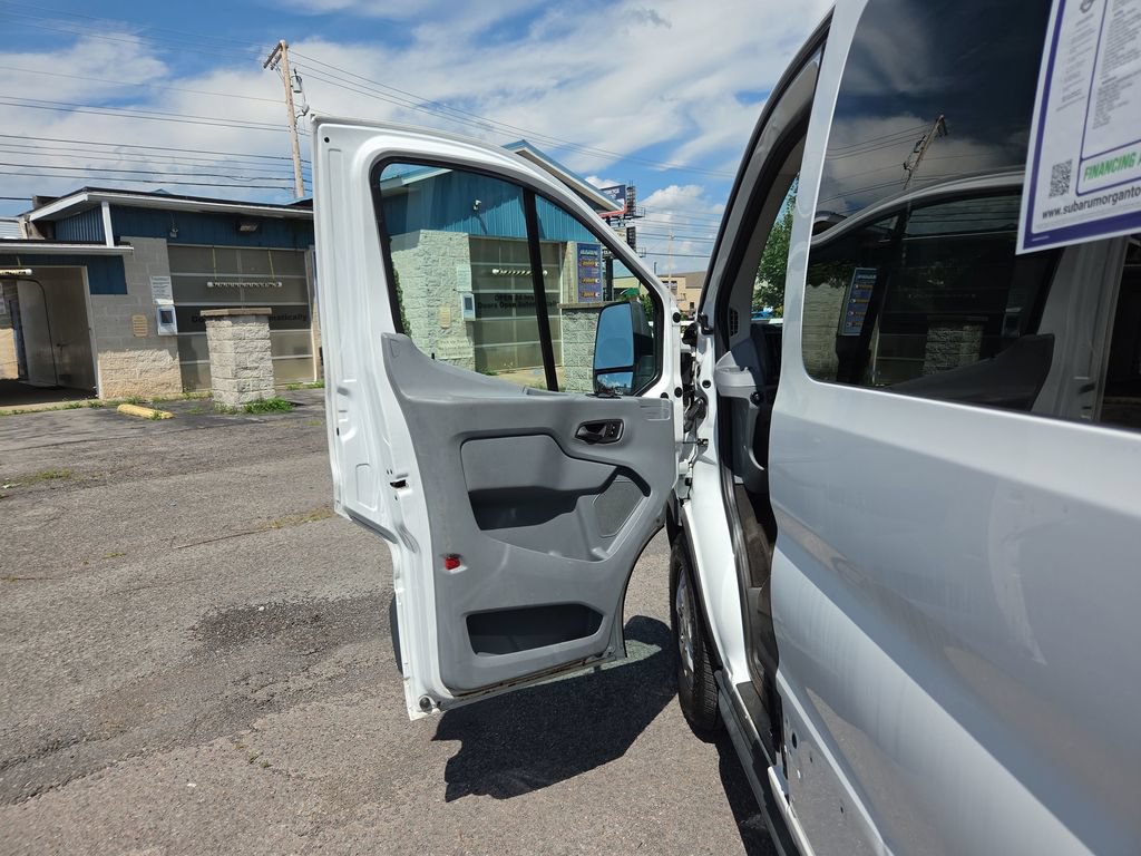 Used 2016 Ford Transit 350 XLT RWD image 19