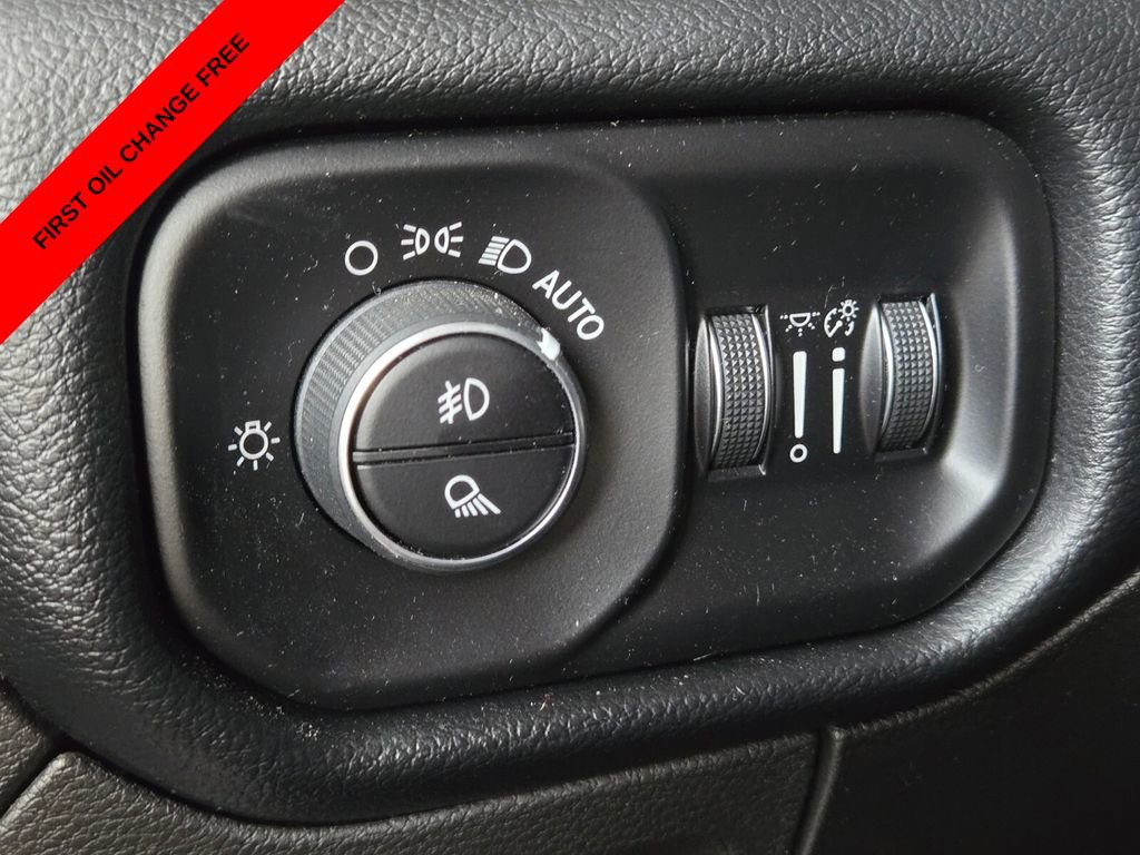 Used 2019 RAM 1500 Laramie image 40