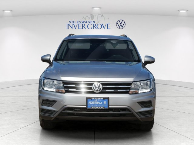 Used 2021 Volkswagen Tiguan SE w/ Panoramic Sunroof Package AWD/4WD image 2