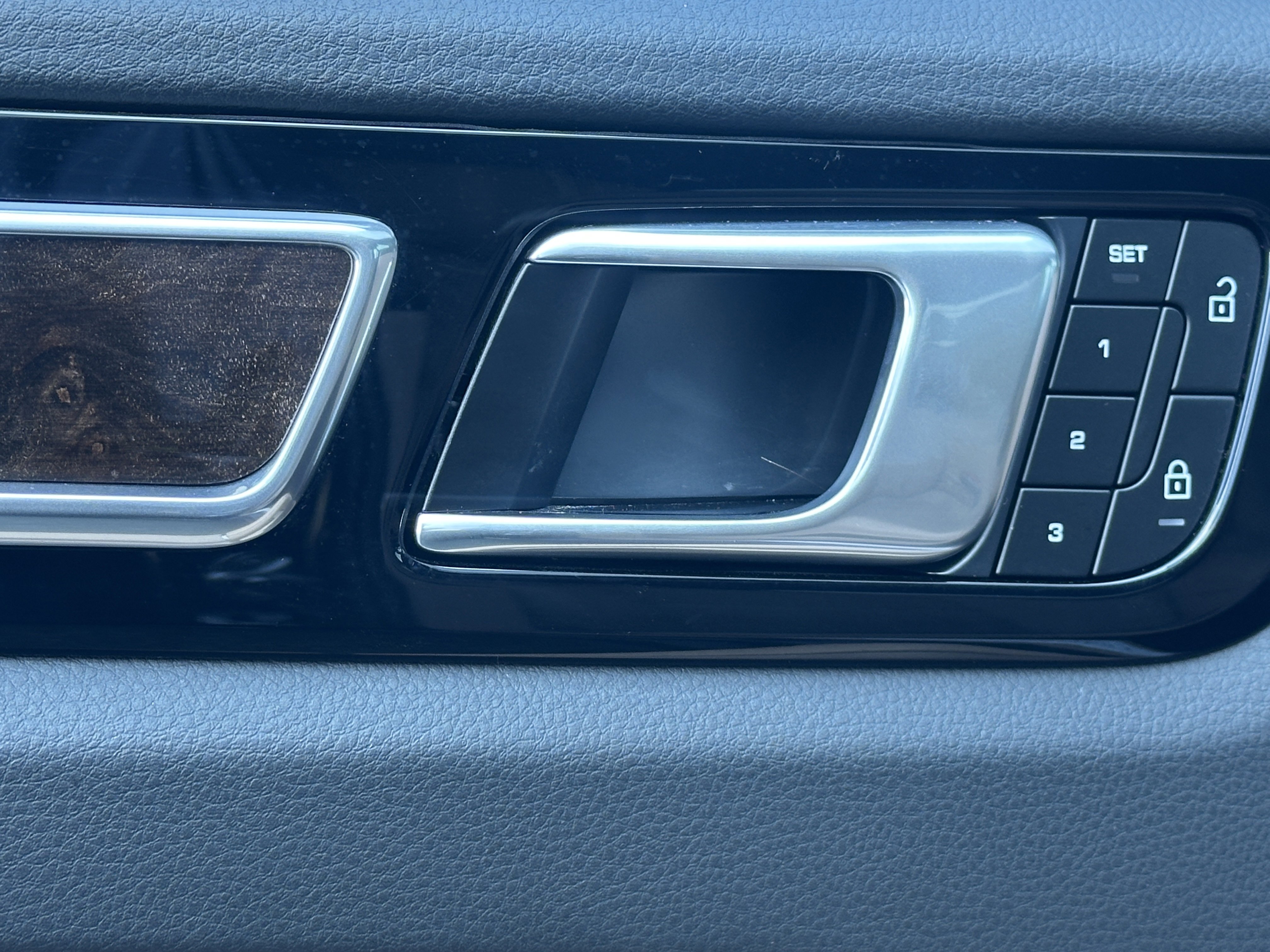 Certified 2023 Porsche Cayenne image 14