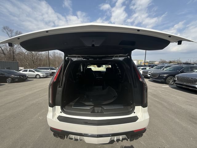 Used 2023 Cadillac Escalade V w/ Heavy-Duty Trailer Package AWD/4WD image 24