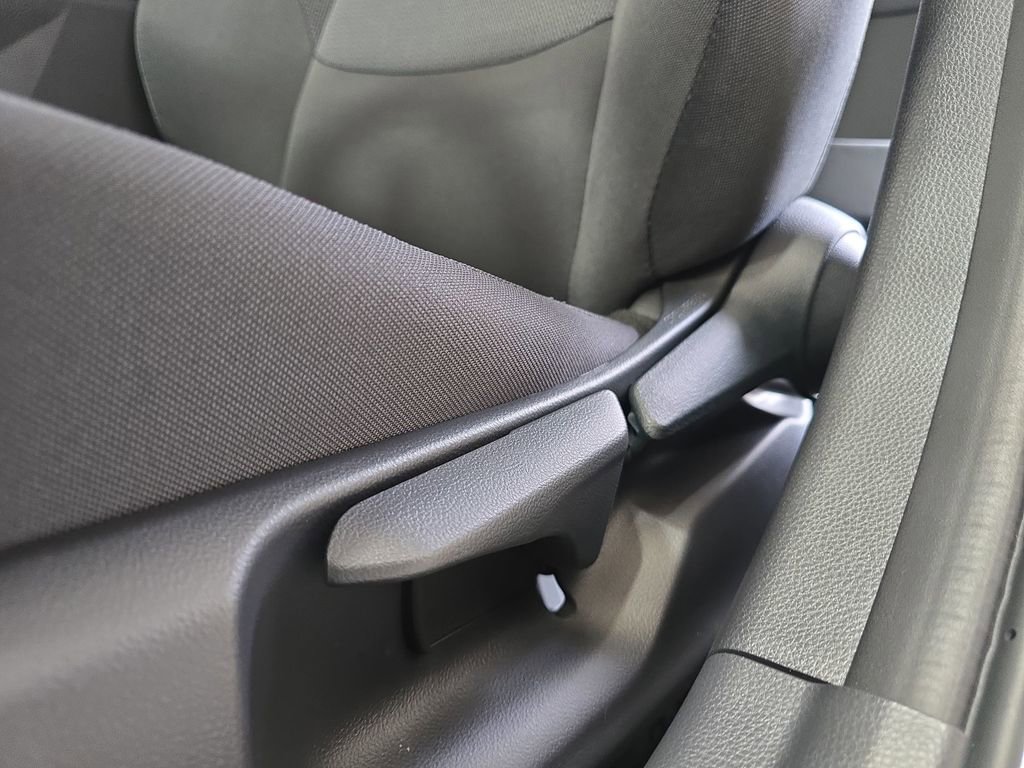 Used 2026 Toyota Prius LE FWD image 28
