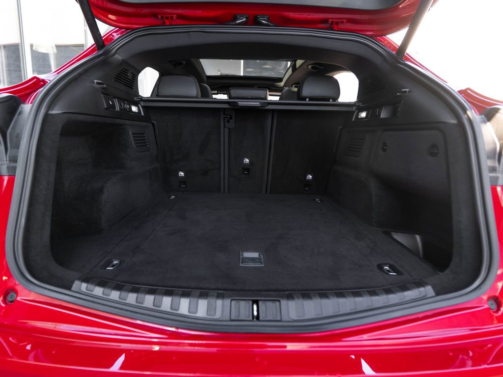 Used 2024 Alfa Romeo Stelvio Veloce image 37