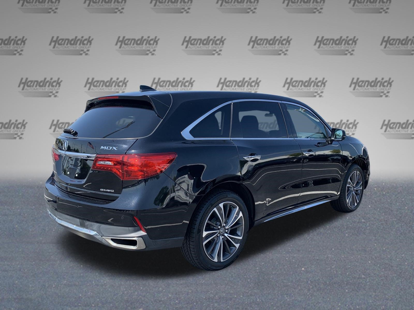 Used 2020 Acura MDX w/ Technology Package AWD/4WD image 10