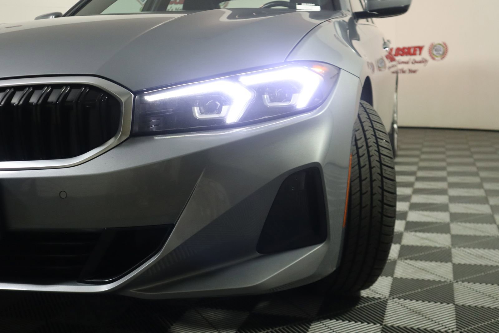 Used 2024 BMW 330i xDrive Sedan image 21