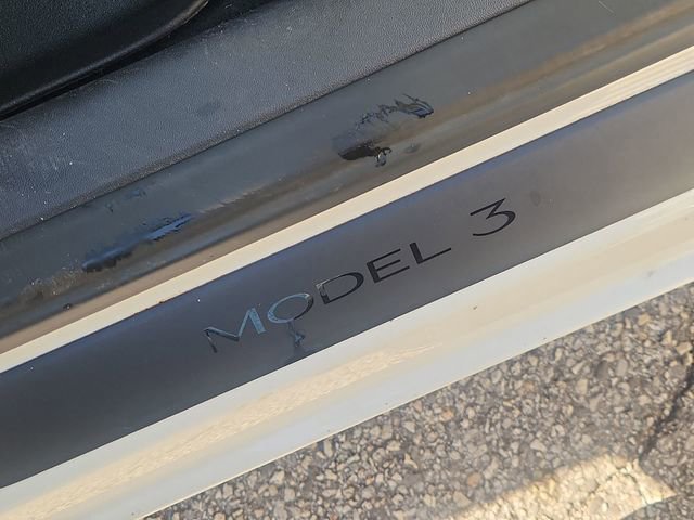 Used 2023 Tesla Model 3 Performance image 30