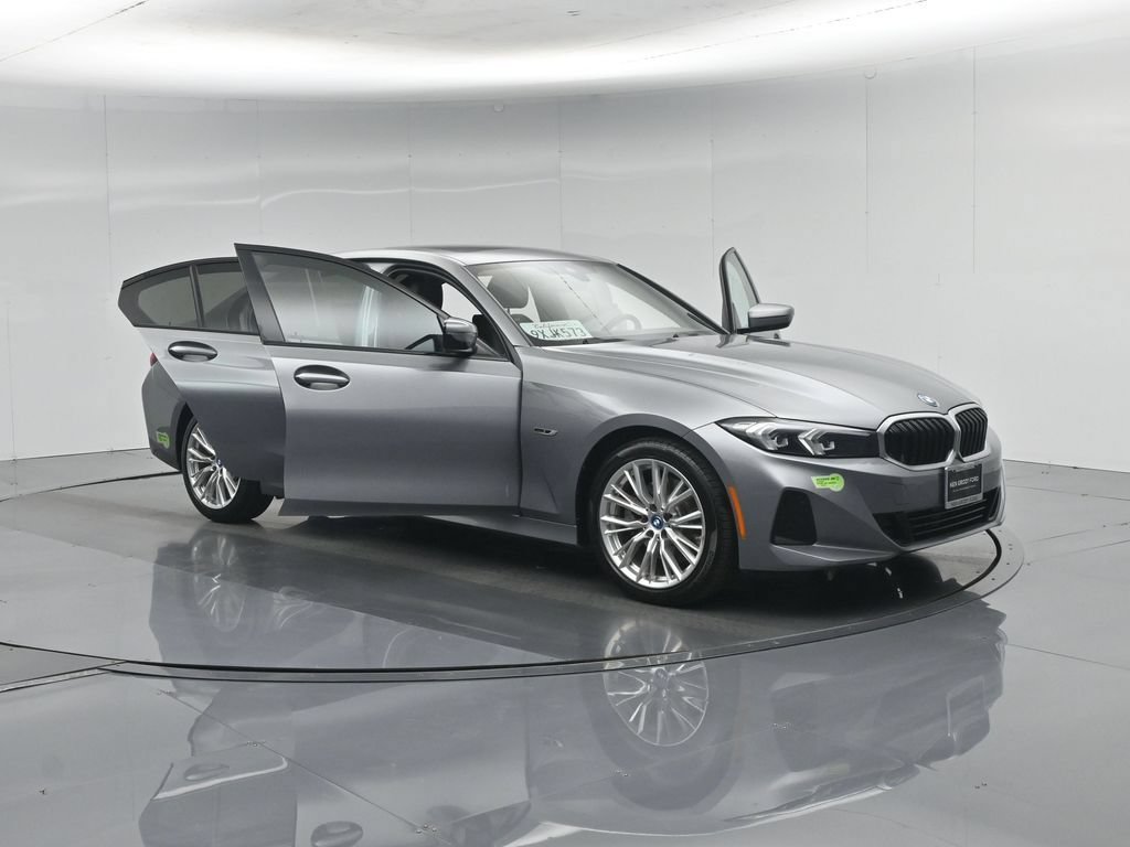 Used 2023 BMW 330e w/ Convenience Package RWD image 37
