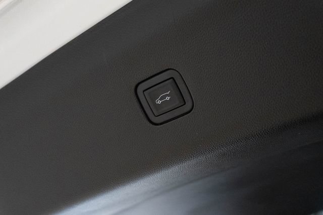 Used 2024 Buick Enclave Premium image 14