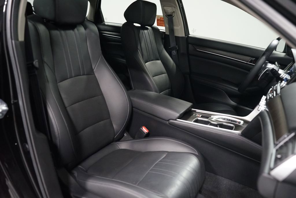 Used 2021 Honda Accord Touring image 27