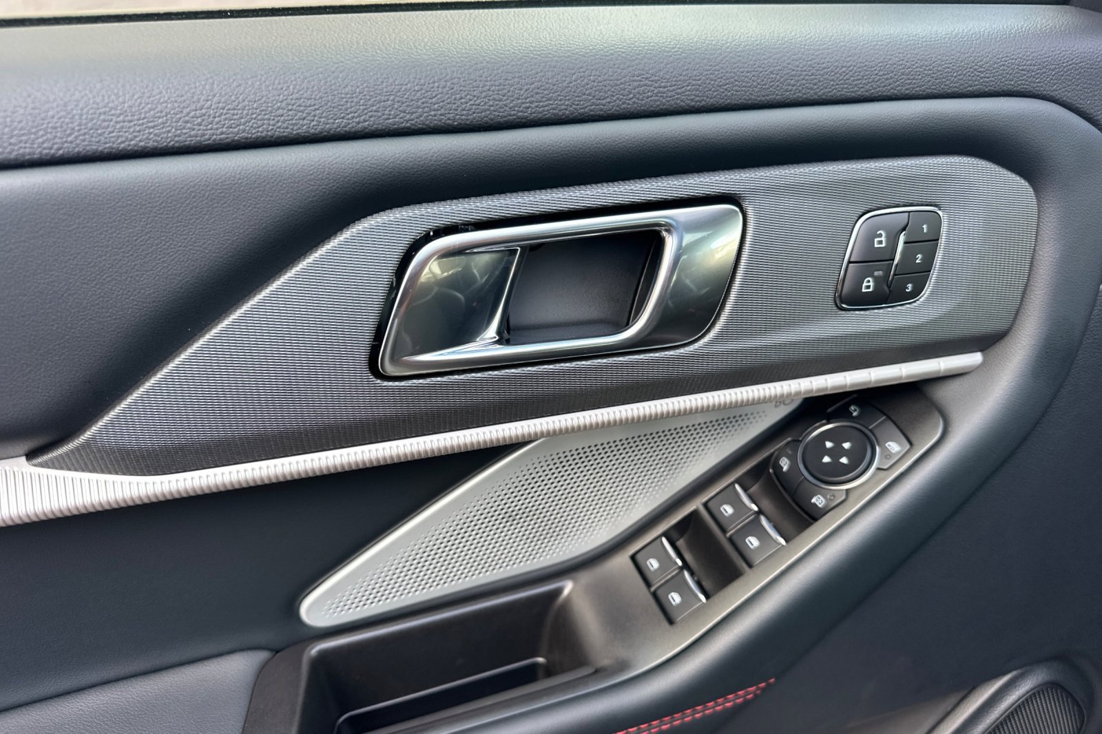 New 2025 Ford Explorer ST w/ Sun And Sound Package image 10