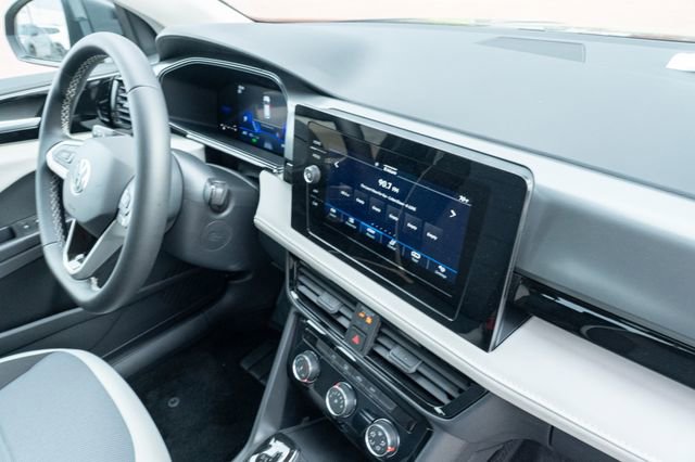 New 2026 Volkswagen Taos S image 40