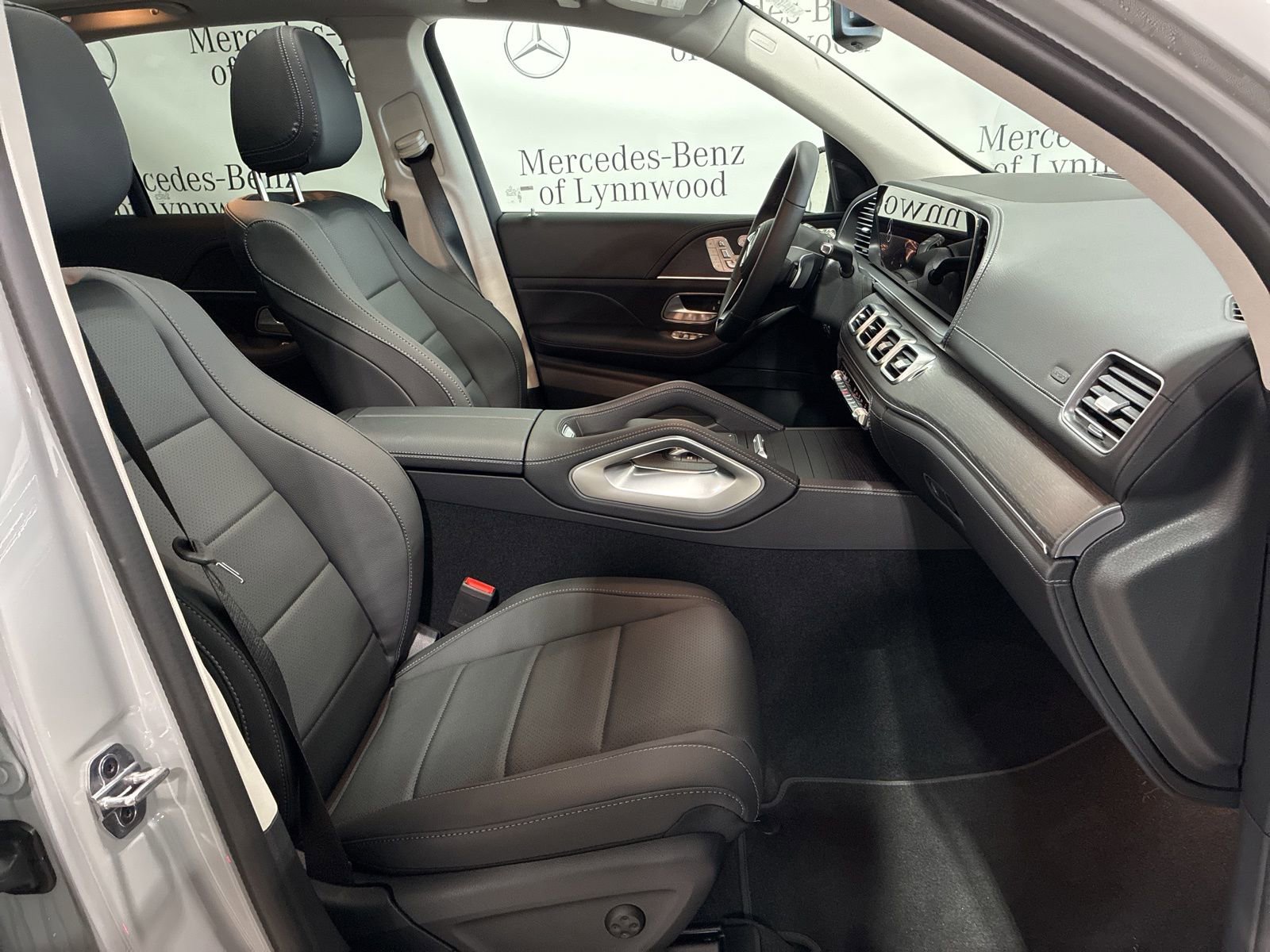 New 2026 Mercedes-Benz GLE 450 4MATIC image 12