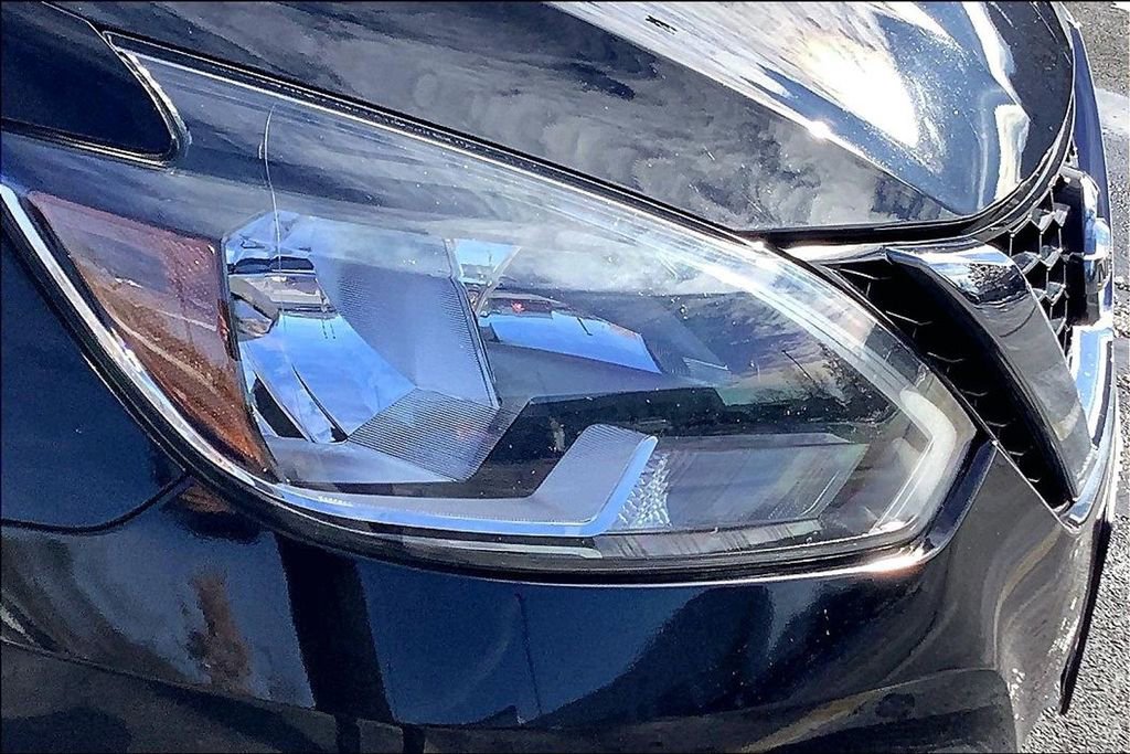 Used 2017 Nissan Sentra S image 32