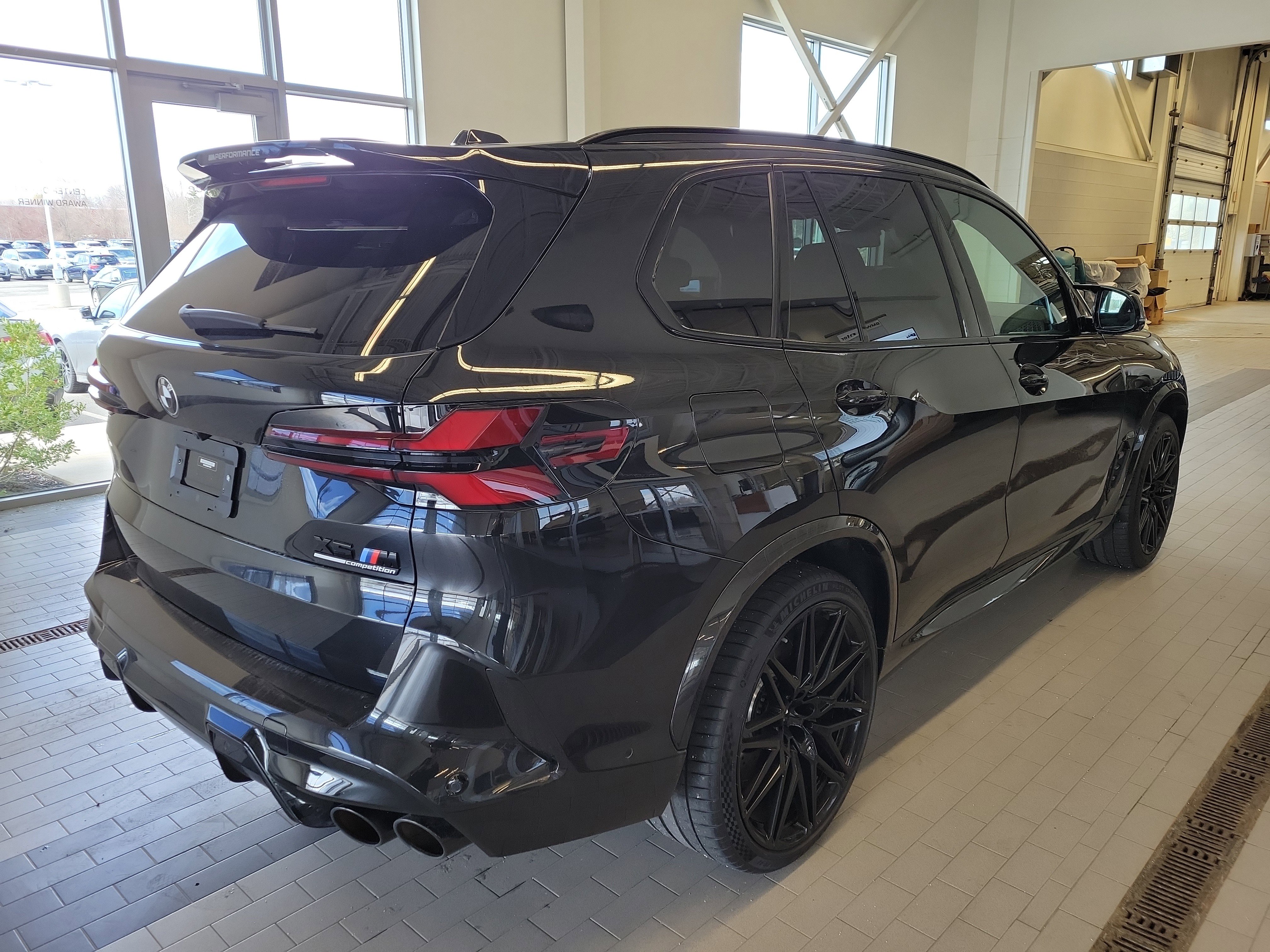 Used 2024 BMW X5 M Competition w/ Executive Package image 5