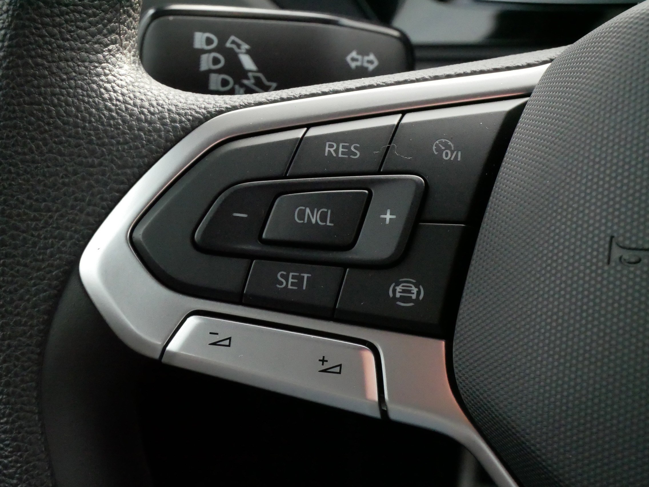 Certified 2023 Volkswagen Jetta Sport image 25